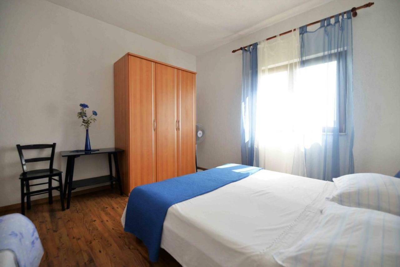 Apartment Zena Murter Buitenkant foto