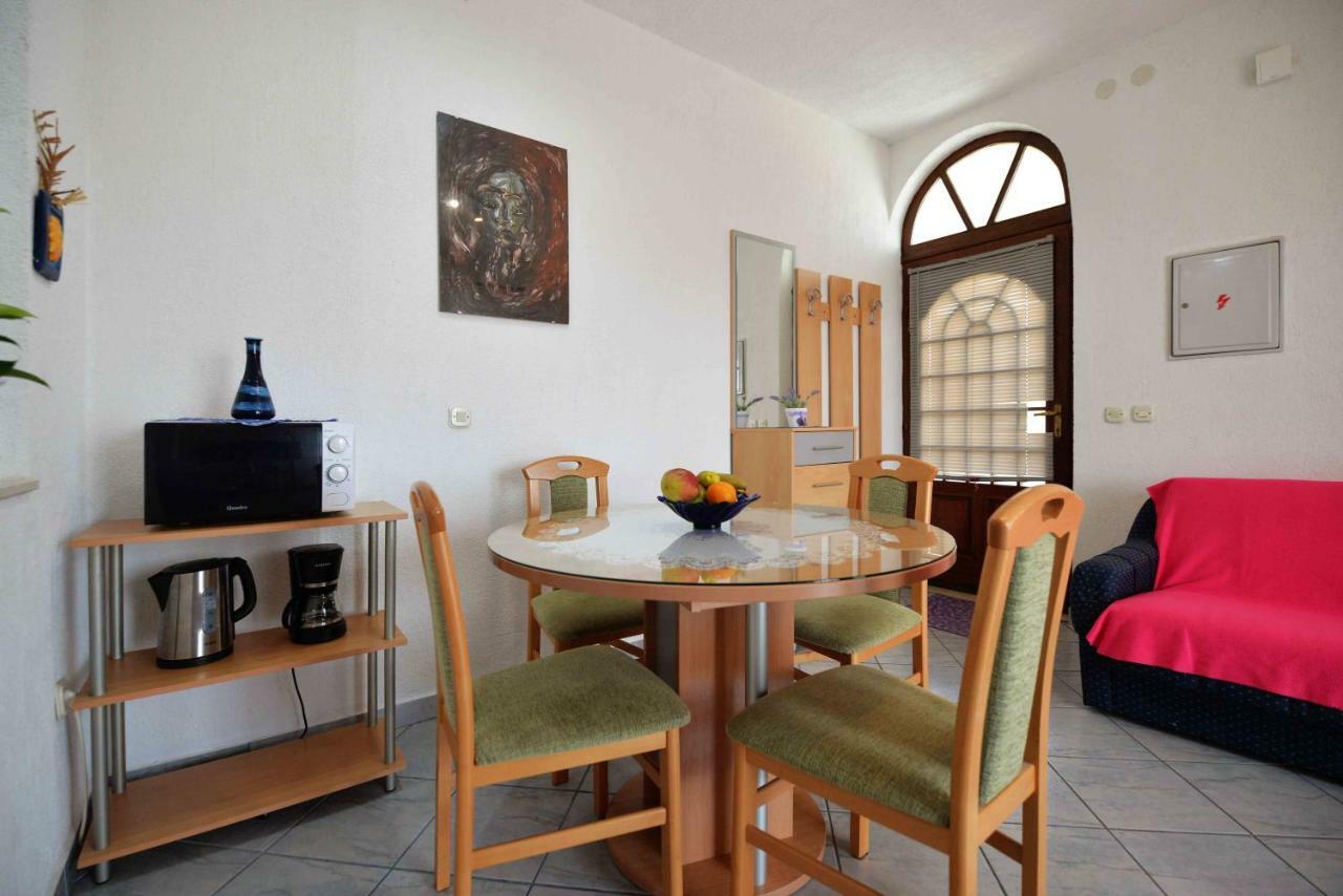 Apartment Zena Murter Buitenkant foto
