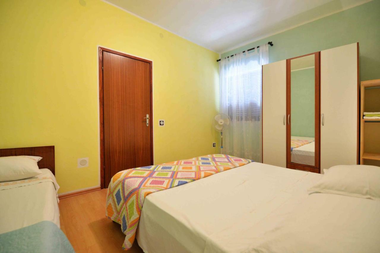 Apartment Zena Murter Buitenkant foto
